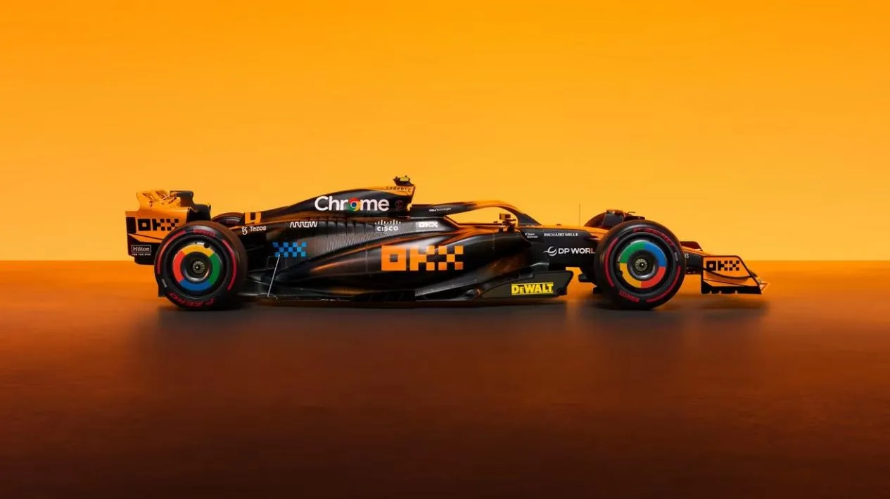 OKXはマクラーレンと共同でMCL60レーシングカーの限定版インビジブルモードの塗装をデザインしました。