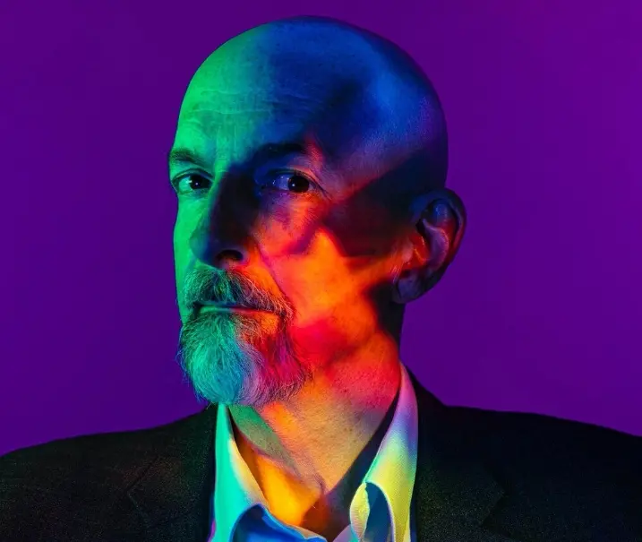 元宇宙之父 Neal Stephenson：从科幻巨匠到 Web3 的引路者