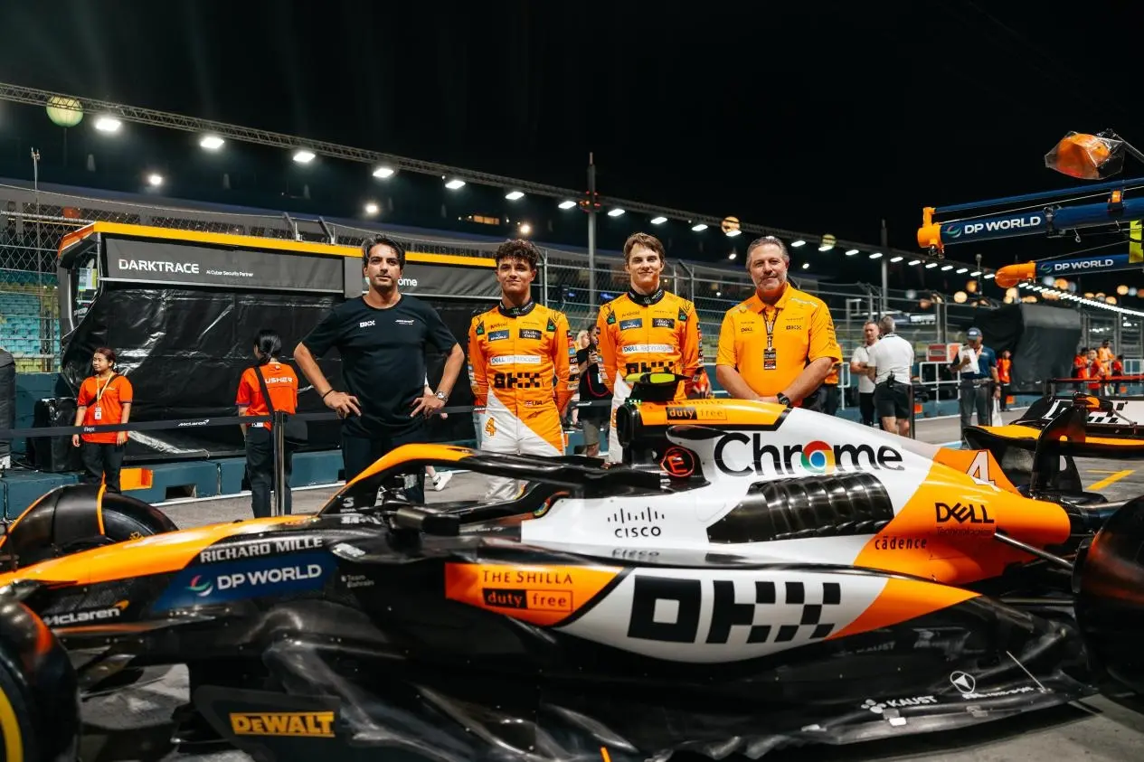 OKX Chief Marketing Officer Haider Rafique: Preview of the "Legend Reborn" livery designed in collaboration with the McLaren team, paying tribute to legends and challenging oneself