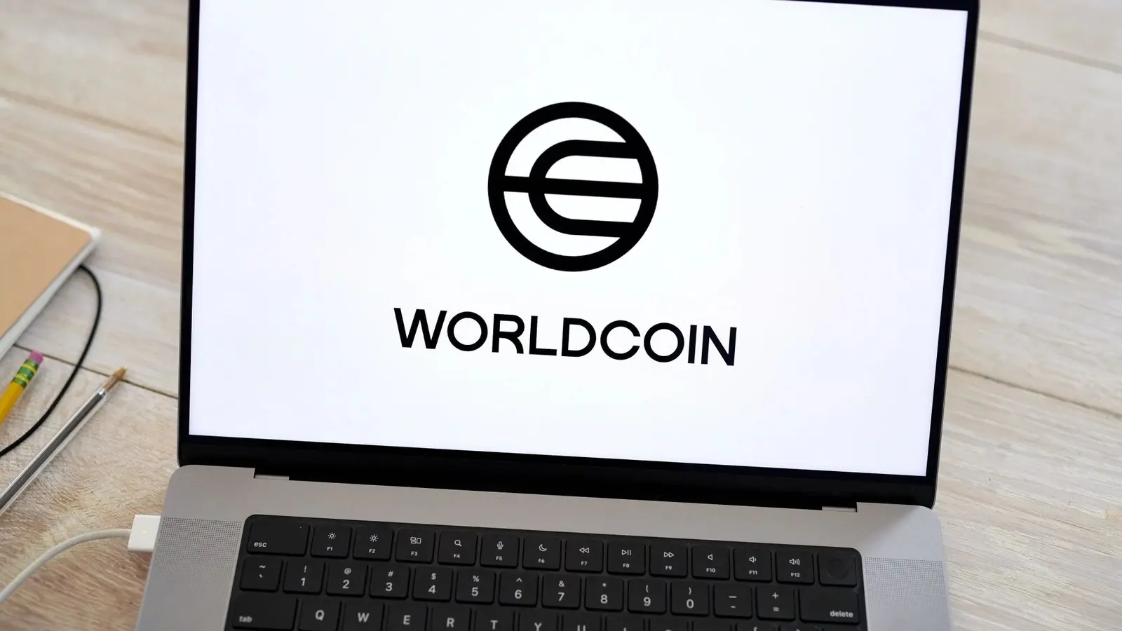 Worldcoinは改名して自救し、WLDの能力は不明で、新しいチェーンは最終的にMEMEのショーケースとなった。